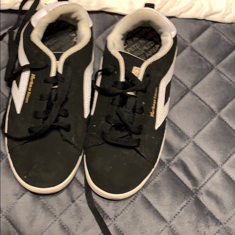 Kids shoes